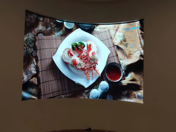 藤县室内P2.5弧形LED屏